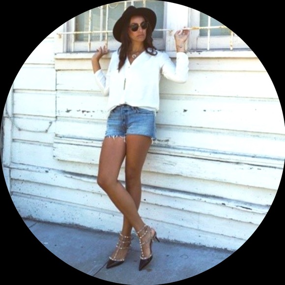 Meet your Posher, Andrea - Picture 1 of 1